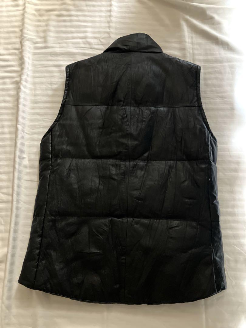 【極美品】アーバンリサーチ　豚革　ダウンベスト　メンズ38黒