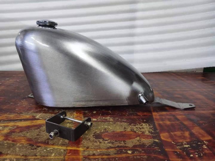 新作46番 HONDA シャドウ SHADOW400&750用 タンク 11L | rsmediation