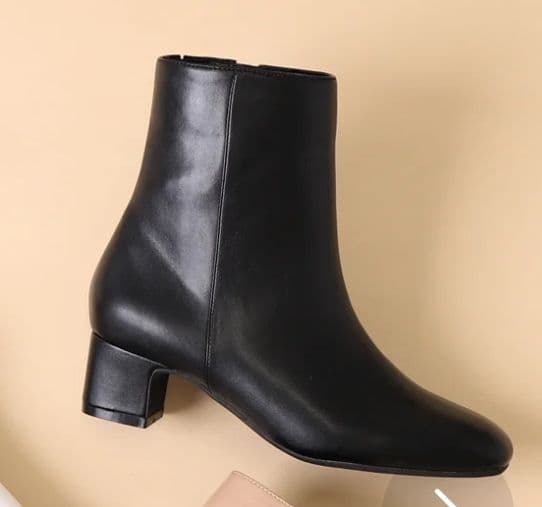 即 アルテミスDIANA 黒ジップブーツ 23.5㎝ 10-9923.5cm artemis by DIANA