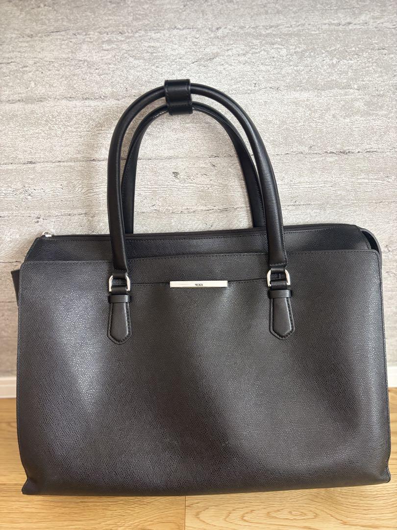 TUMI ブラック ビジネスバッグ