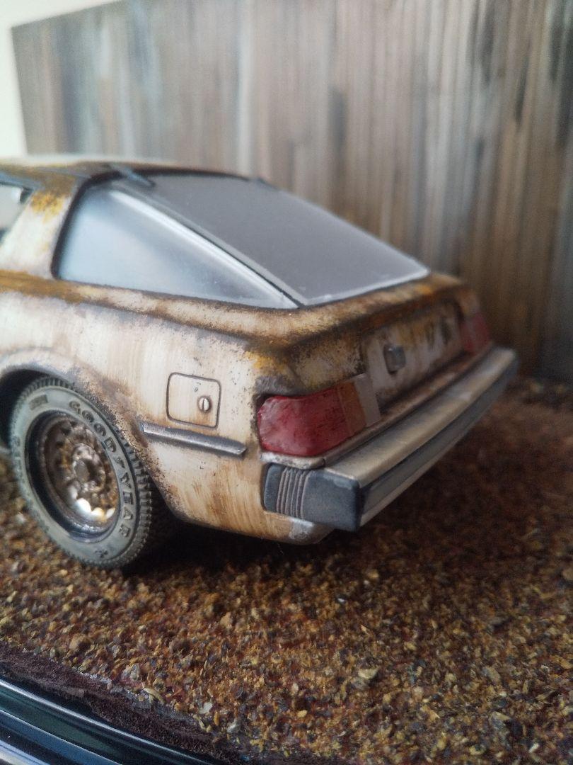 サバンナ RX-7 1/24 完成品 自作ジオラマ 旧車 ケース付き 昭和レトロ
