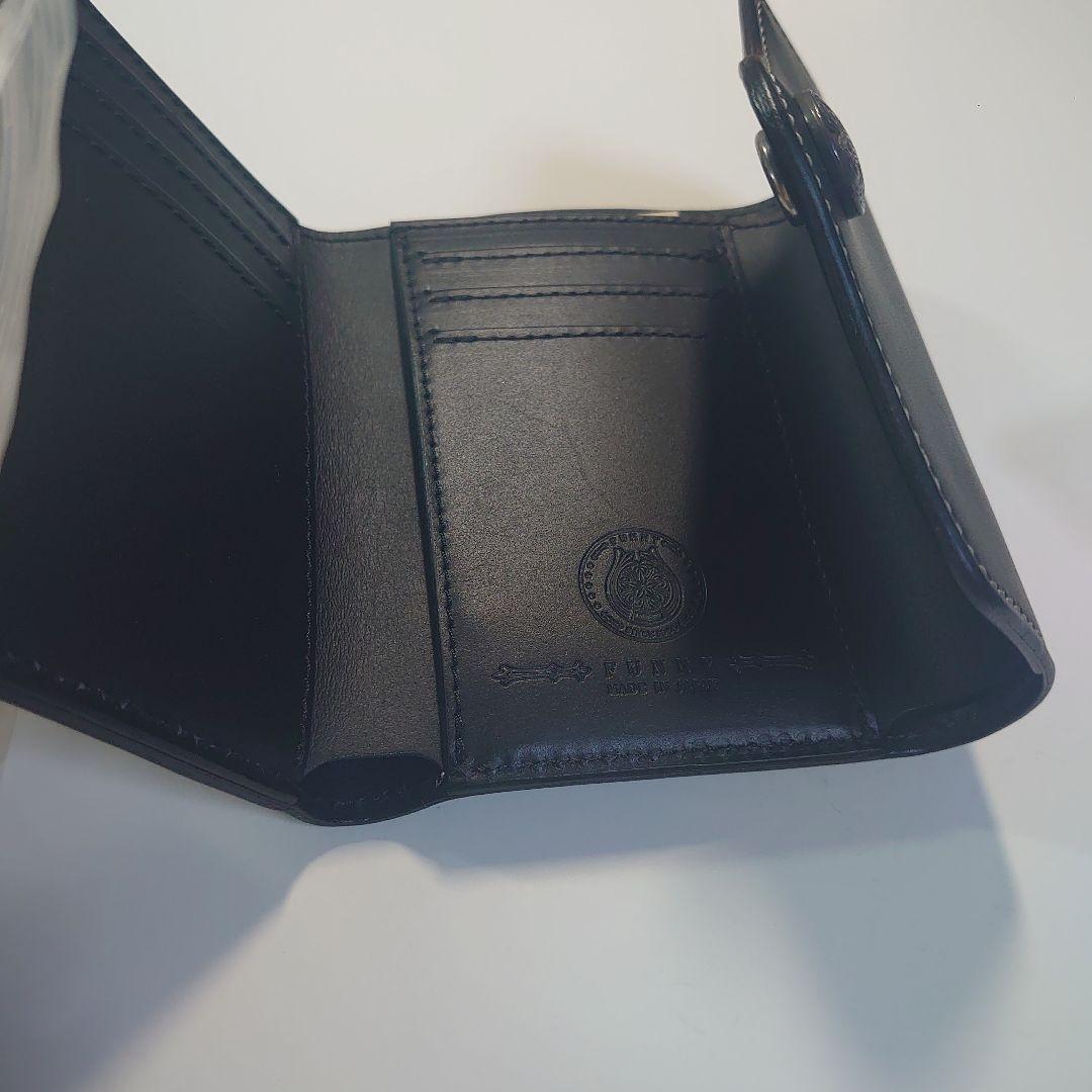 ファニー ブライドルレザー三つ折り財布 ボタン付き(コスモ) ファニー ブライドルレザー三つ折り財布 ボタン付き(コスモ)
