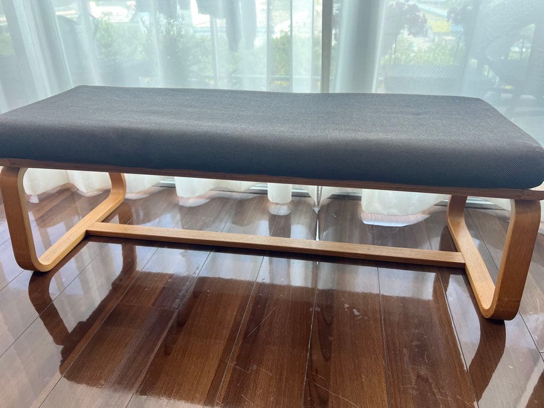 無印 リビングでもダイニングでも使えるベンチ無印
