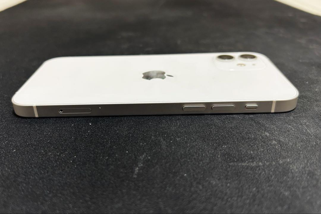 Apple iPhone 12 ホワイト 本体　64GB 状態良好　SIMフリー Amazon | 【整備済み品】 Apple iPhone 12 64GB ホワイト SIM