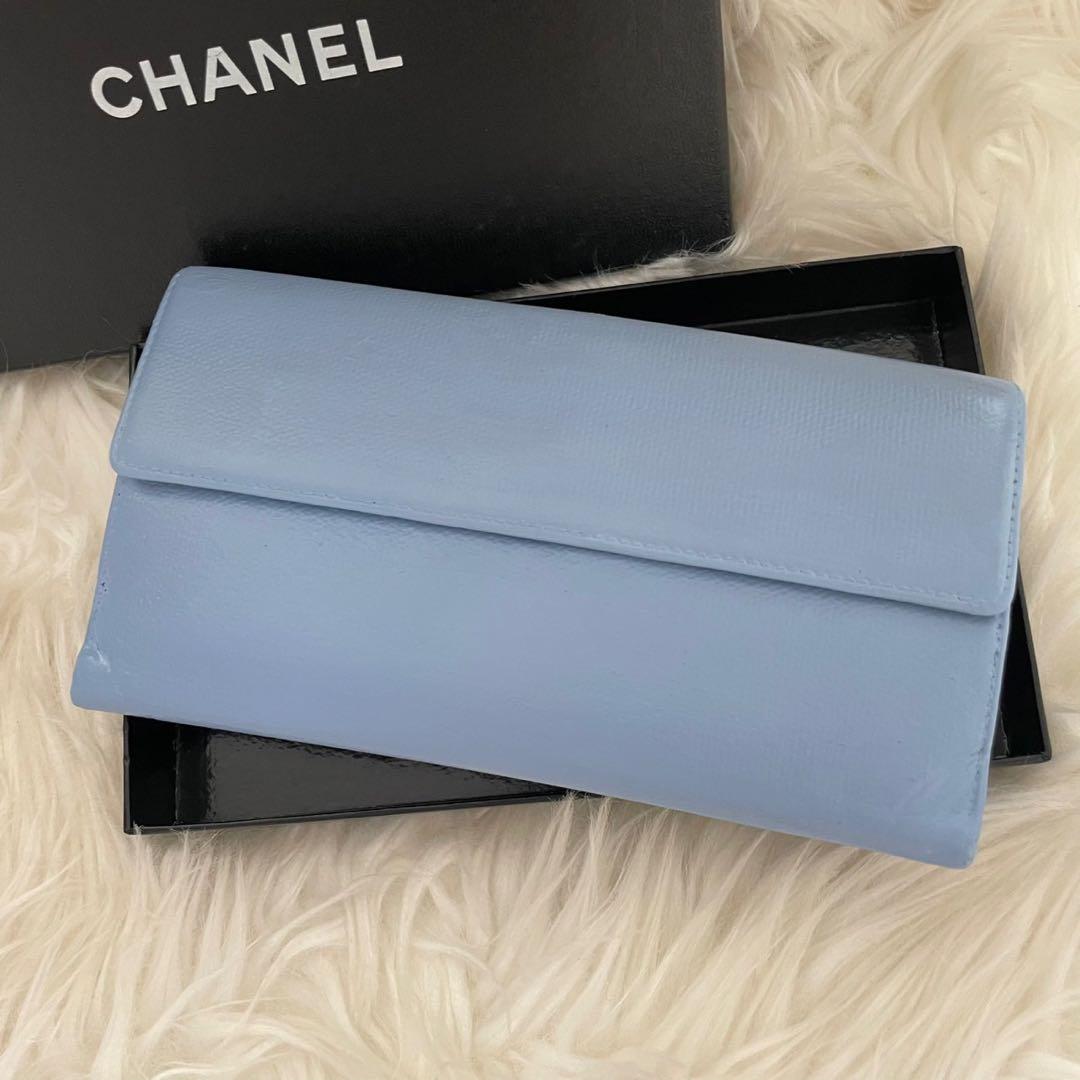 シャネル CHANEL 二つ折り 財布 ココマーク ブルー 水色 ココボタン シャネル CHANEL 二つ折り 財布 ココマーク ブルー 水色 ココ