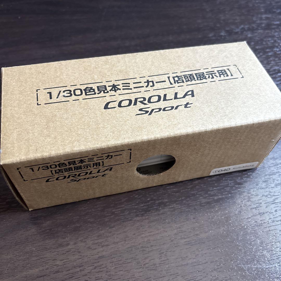 トヨタ カローラ スポーツ 1/30 ミニカー ホワイト★店頭展示用