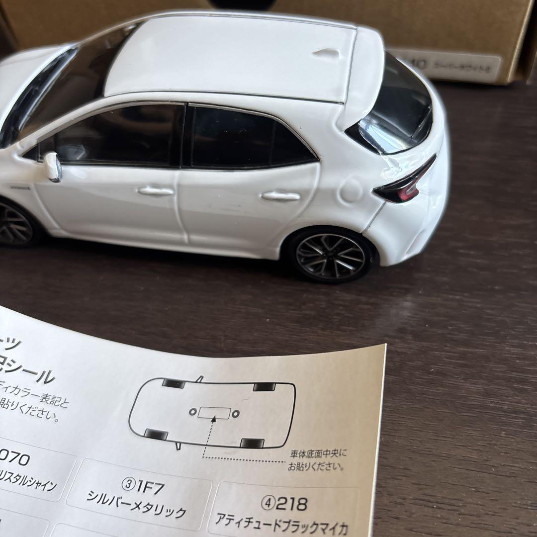 トヨタ カローラ スポーツ 1/30 ミニカー ホワイト★店頭展示用