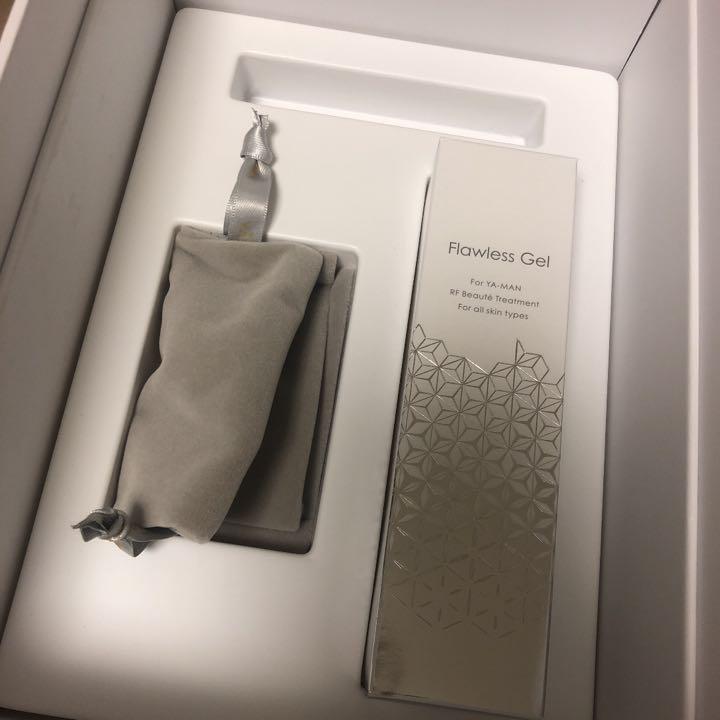 最安値100%新品 ヤーマン 美顔器 ジェル付き RFブルームレッド 国内 海外対応 CyQ7S-m18670243471 高品質HOT