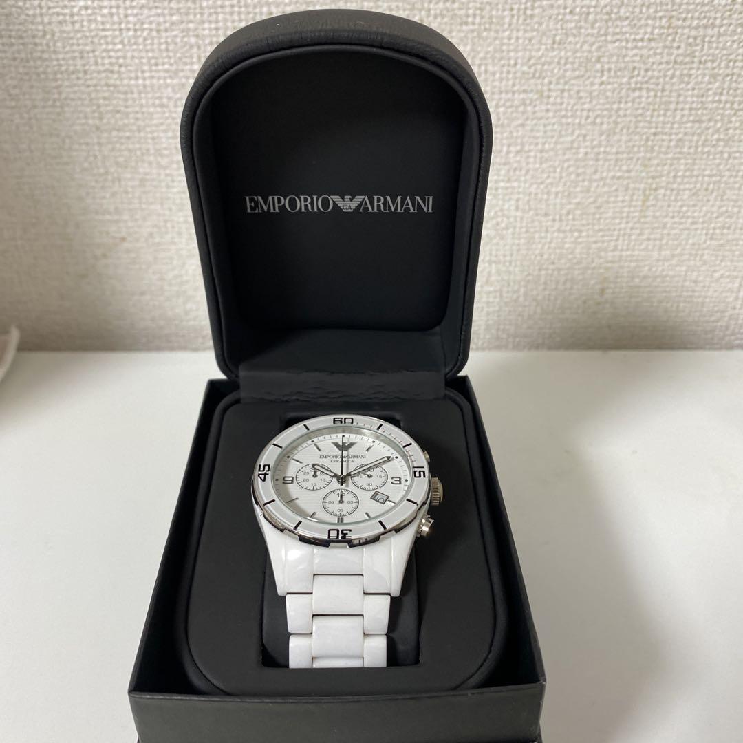 EMPORIO ARMANI ホワイト クロノグラフ 時計