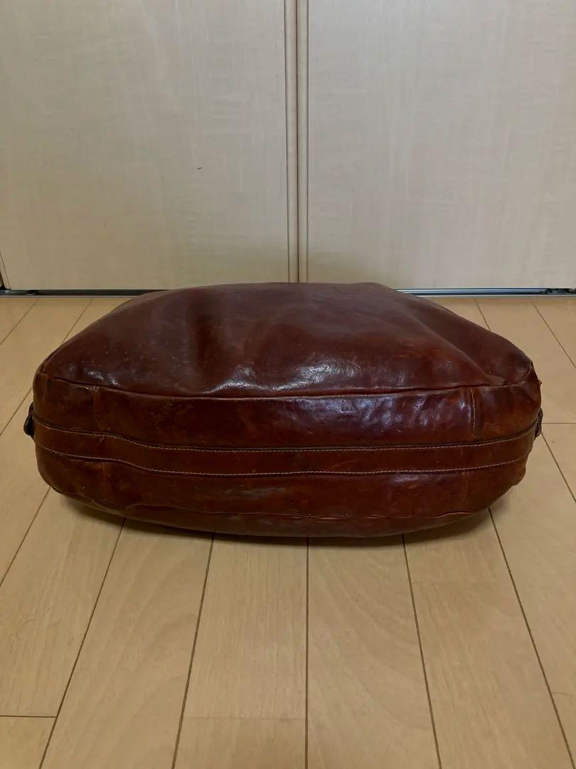 イルビゾンテ　ハーフムーンショルダー　大きいタイプ