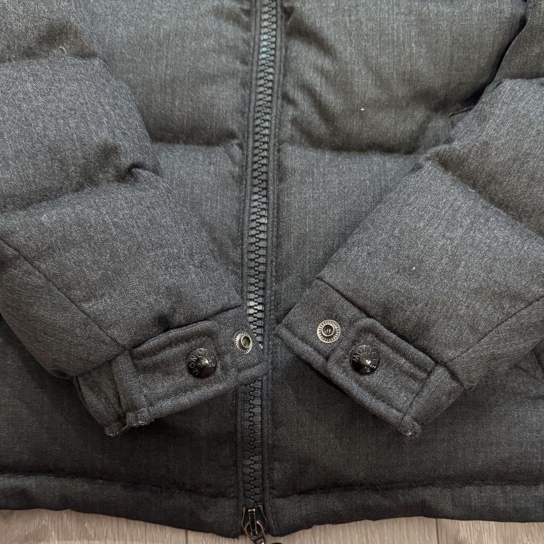 メンズ モンクレール MONCLER ダウンジャケット S ダークグレー