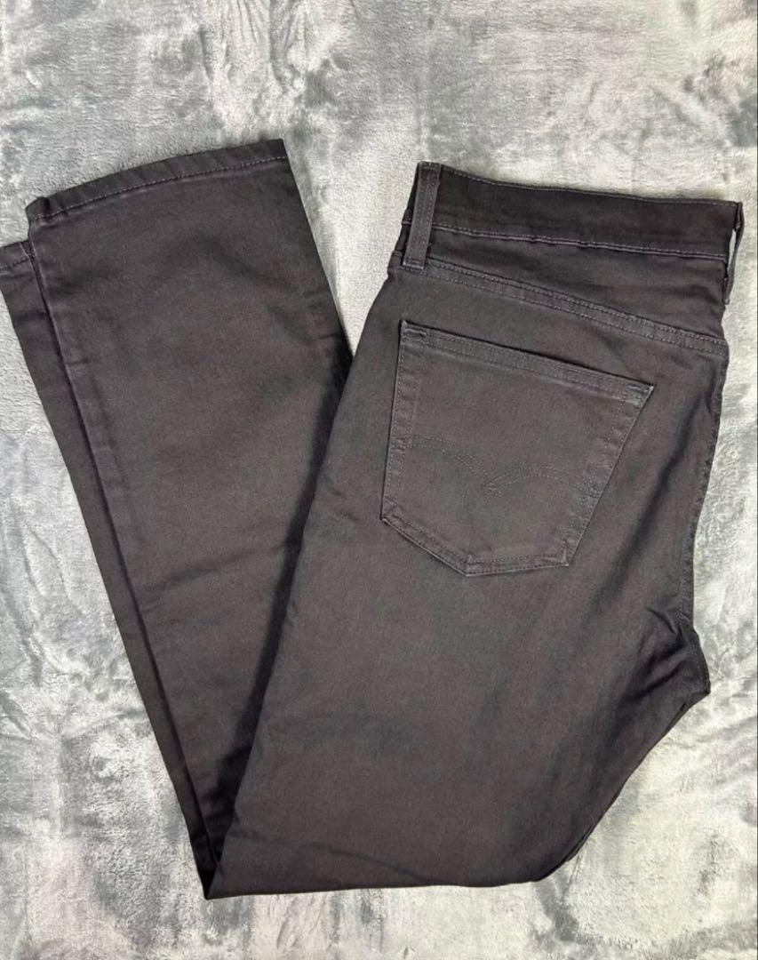 Black Jeans