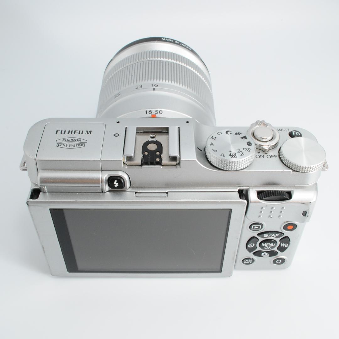 ★美品★FUJIFILM X-A2 ホワイト レンズキット フジフィルム
