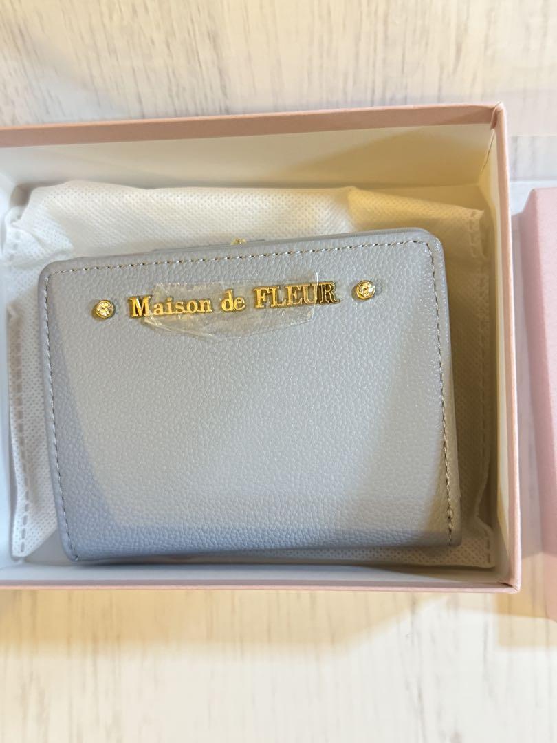 《新品　未使用》メゾンドフルール　二つ折り財布