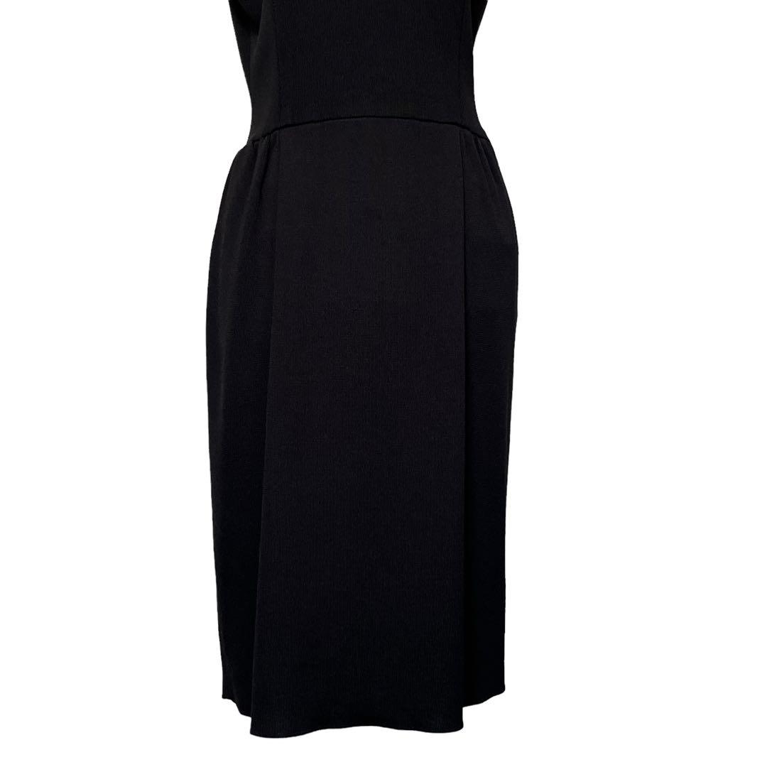 【FOXY】ノースリーブニットワンピース　膝丈　タイト　肩二の腕カバー