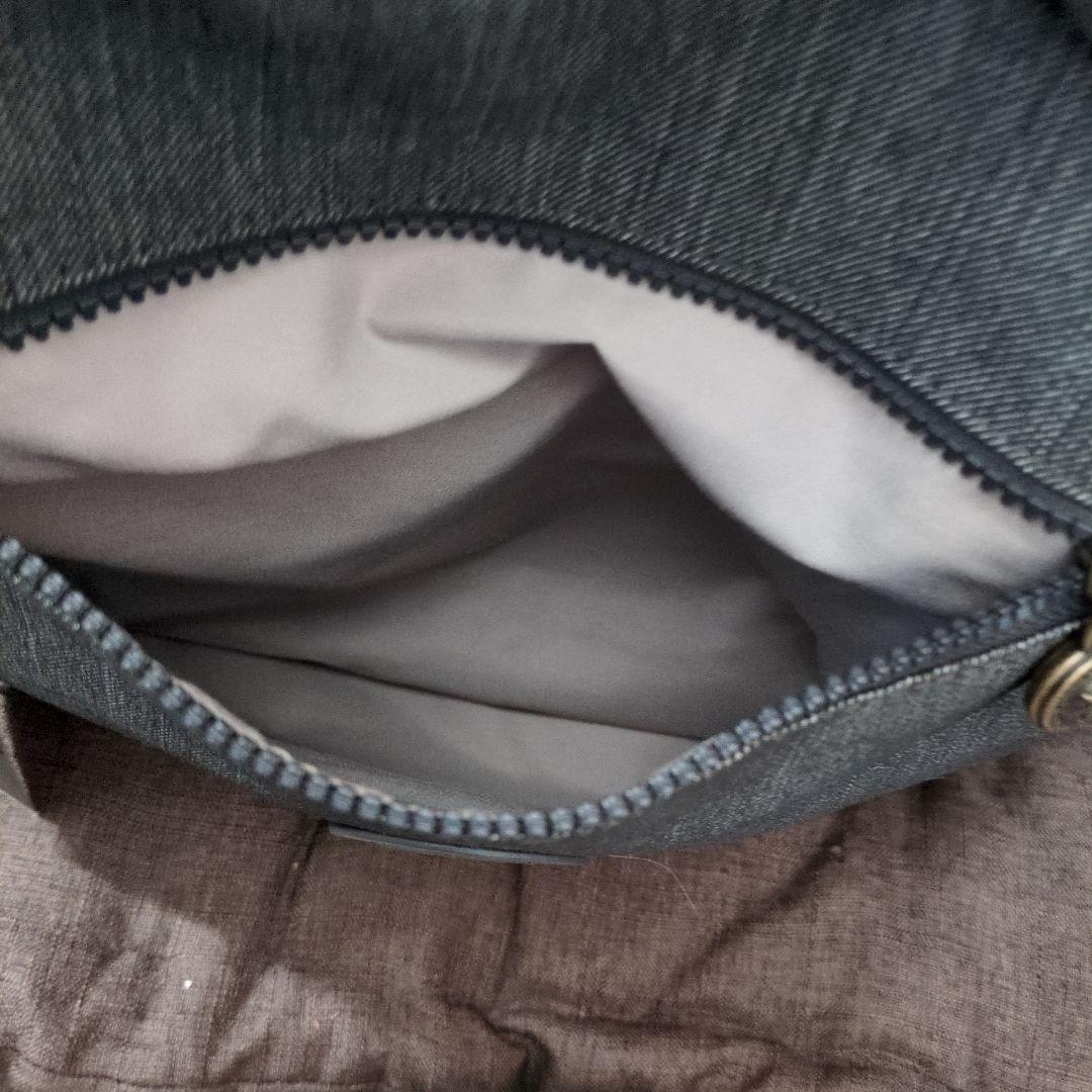 Kipling グレー デニム風リュック