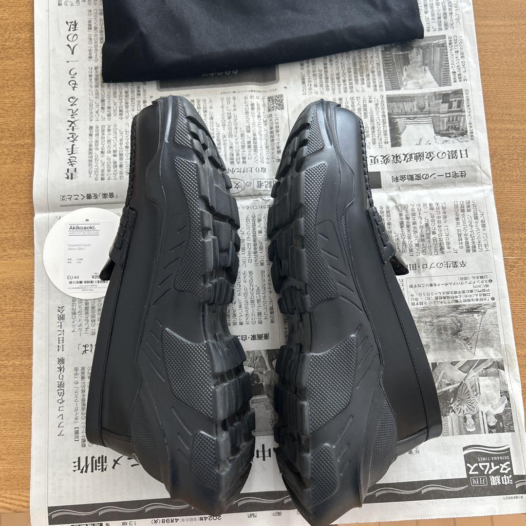 靴 Akikoaoki Regulated Gravity Leather