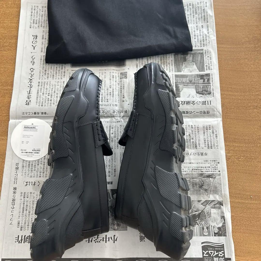 靴 Akikoaoki Regulated Gravity Leather