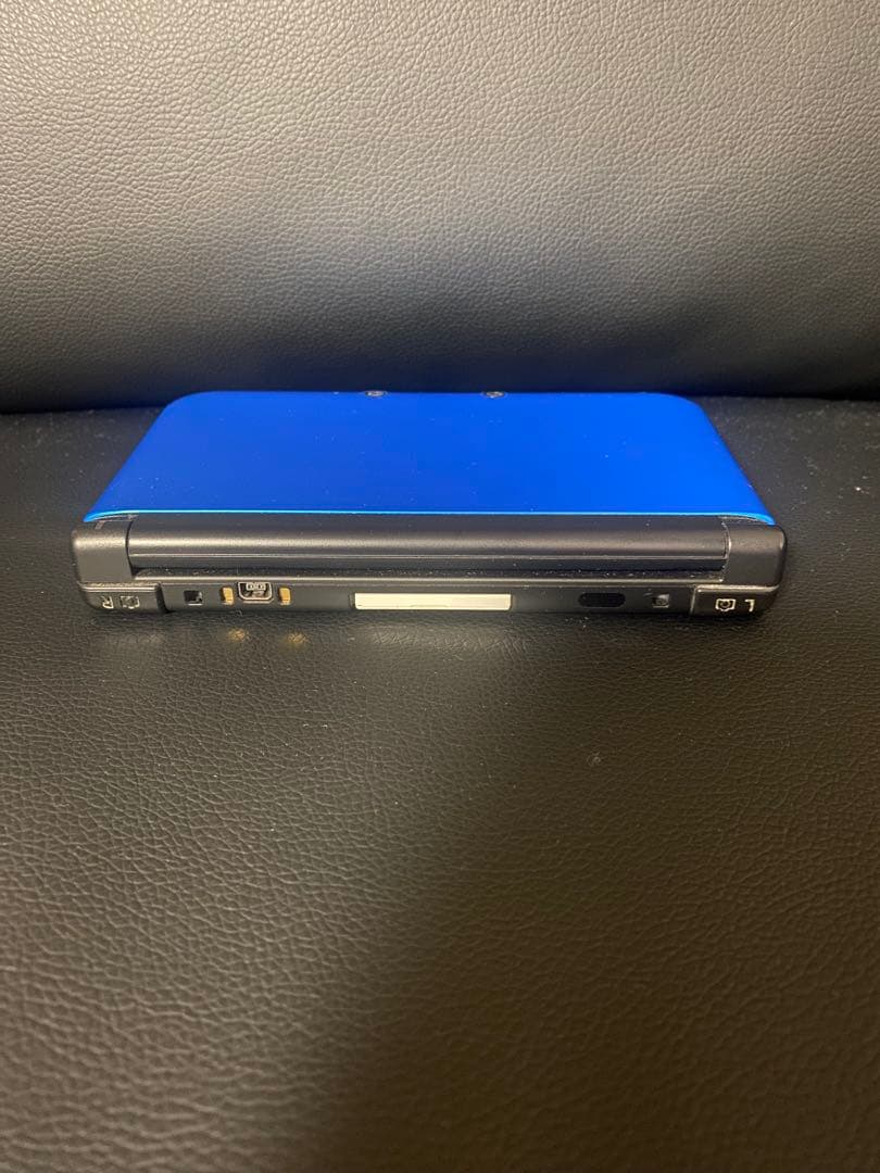 青黒Nintendo 3DS