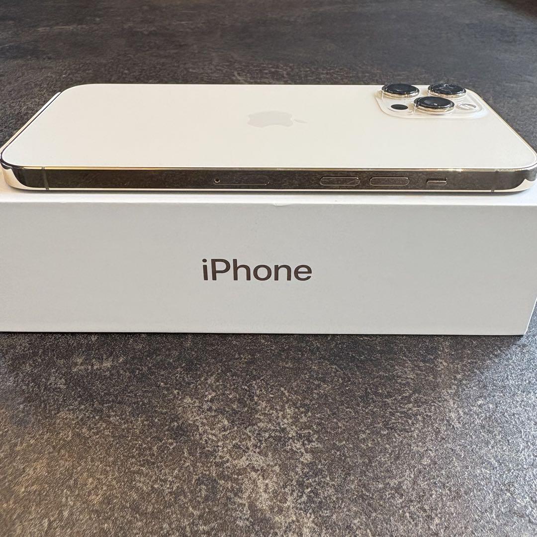 BossiPhone 12 Pro MAX 128GBゴールド
