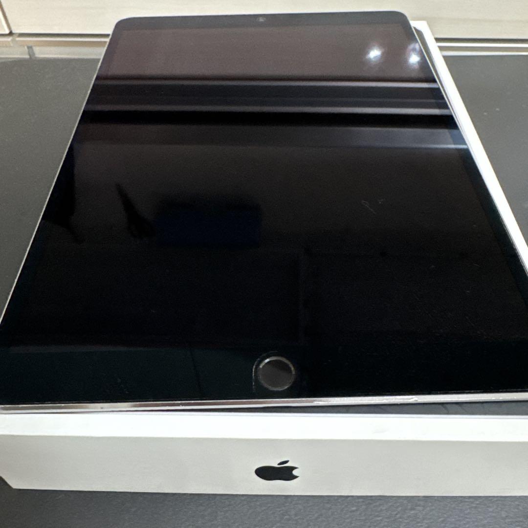 iPad pro 10.5 64GB Wi-Fi スペースグレイ