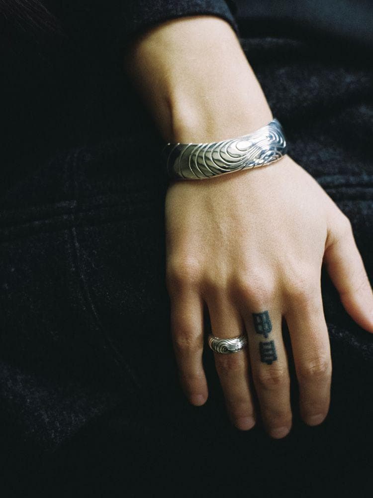 【極美品】Llife FLAQUE BANGLE