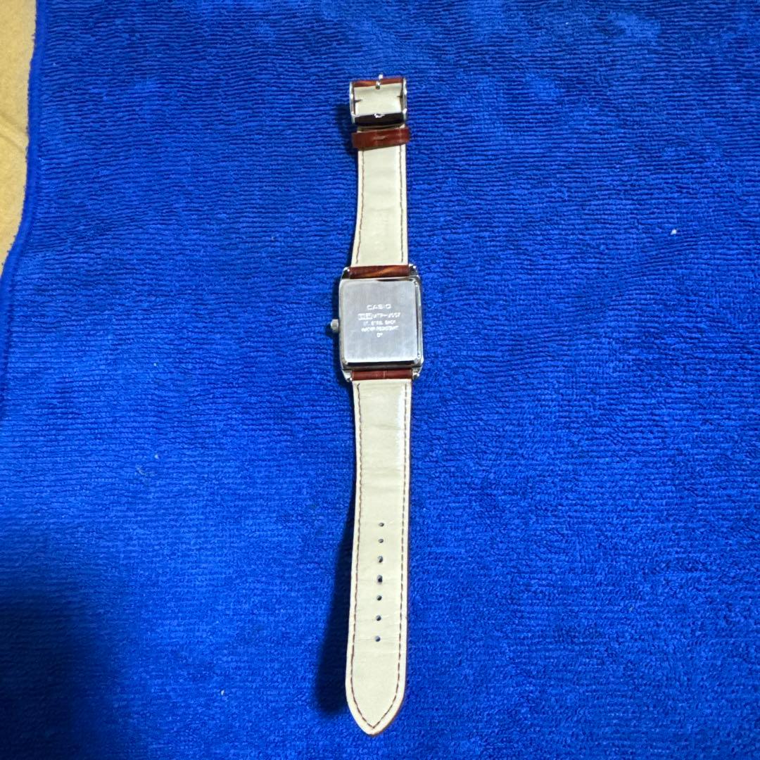 V007目立った傷や汚れなし