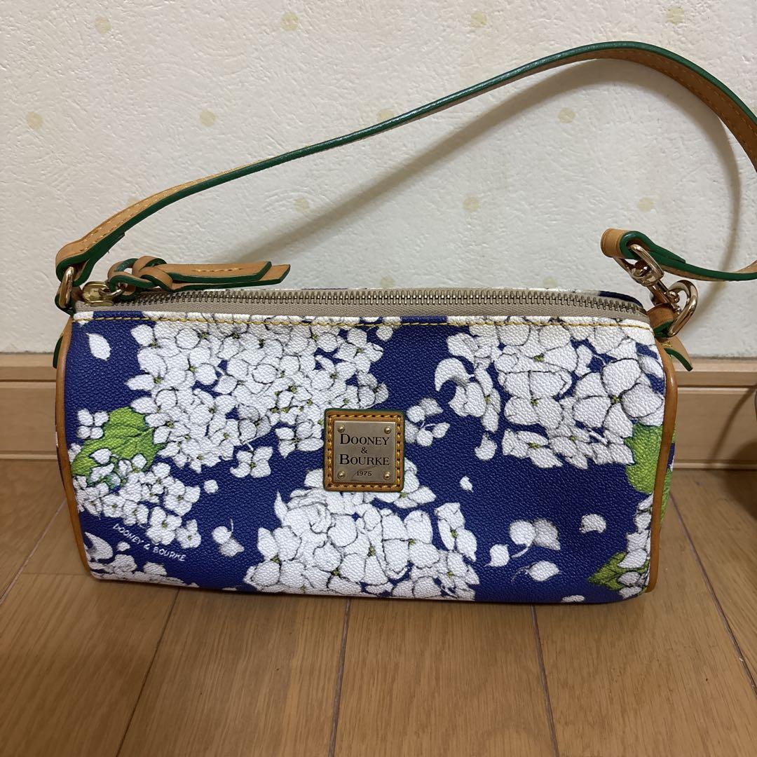 Dooney & Bourke 花柄　紫陽花ハンドバッグ