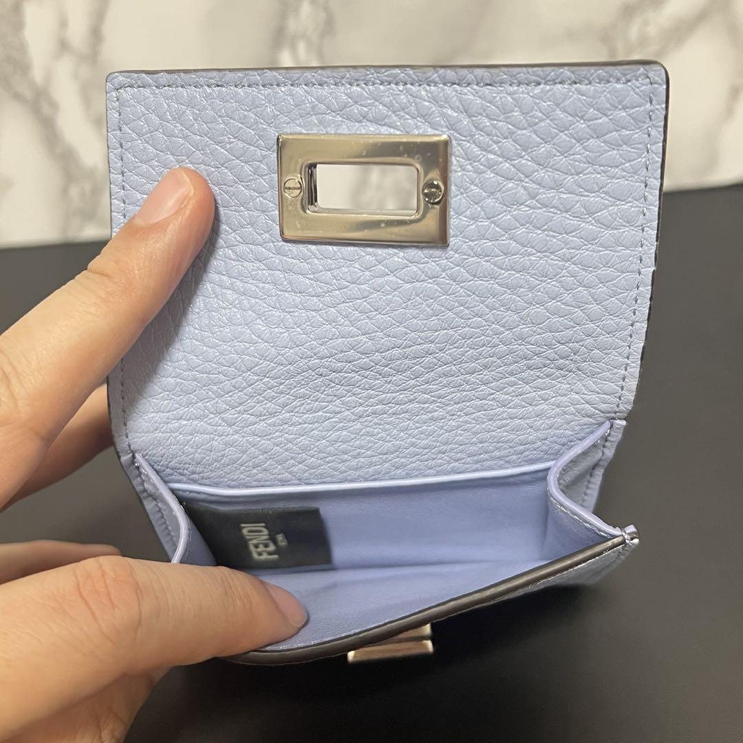 財布 未使用 フェンディ fendi レザー コンパクト財布 ブルーピーカブー 画像5