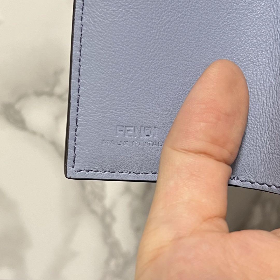 財布 未使用 フェンディ fendi レザー コンパクト財布 ブルーピーカブー 画像8