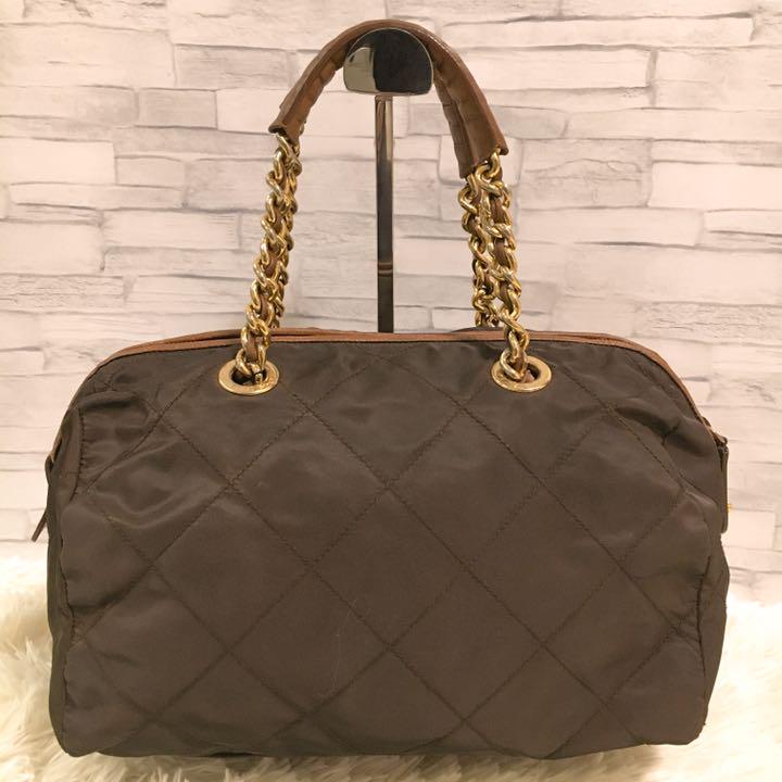 限定SALE送料無料 ✨美品✨PRADA 三角ロゴ 茶色 白タグ t9gyj-m18759499878 ハンドバッグ キルティング チェーン 格安最新品