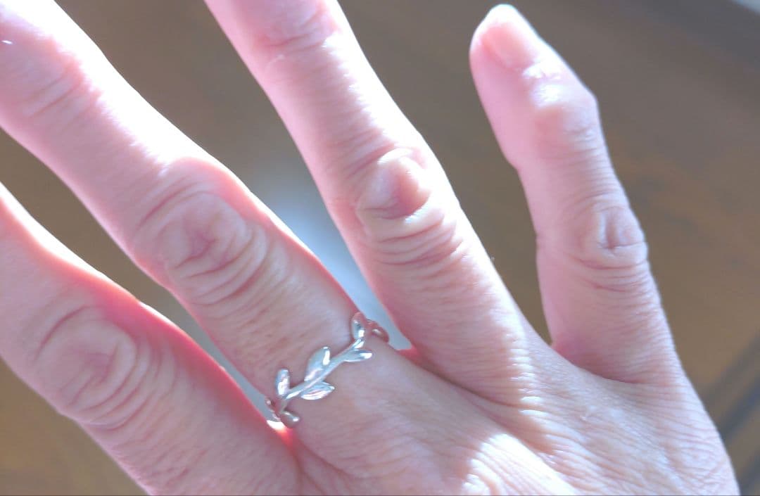 Tiffany Co. リーフデザインリング