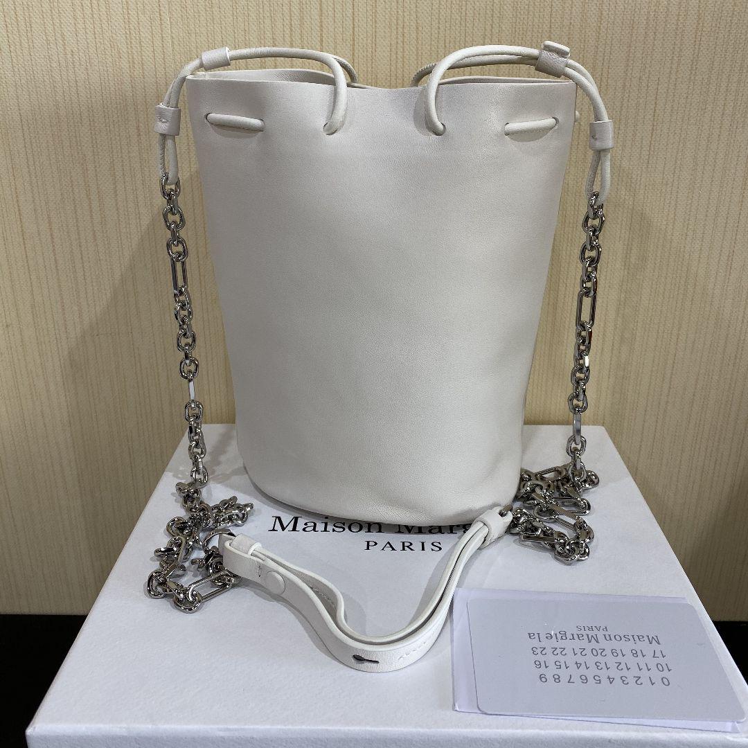 【シンプルでお洒落★】MAISON MARGIELA バケットバッグ Maison Margiela バケットバッグ ホワイト