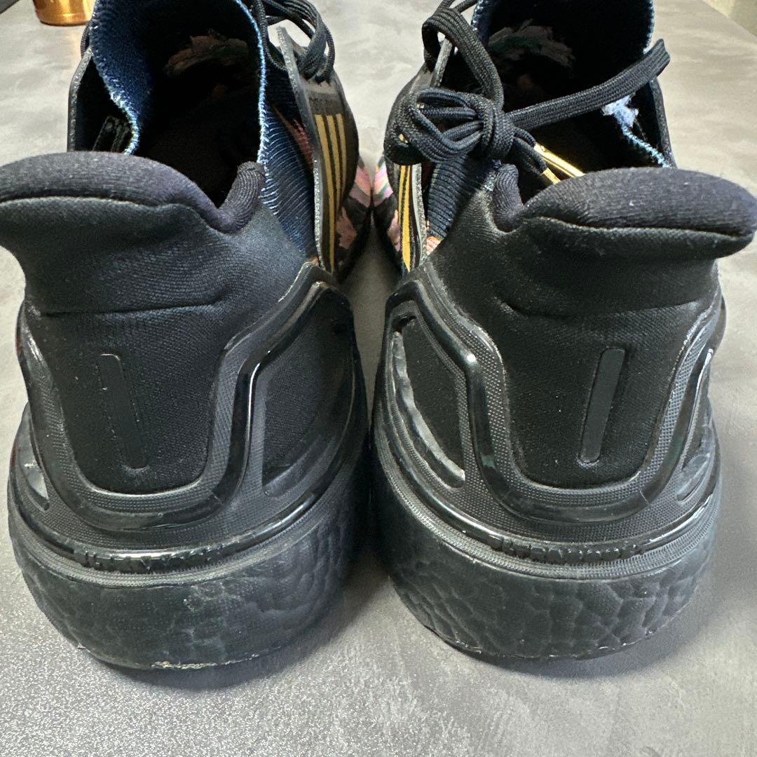 極美品 アディダス ウルトラブースト20 Ultra Boost 20 28cm 極美品 アディダス ウルトラブースト20 Ultra Boost 20 28cm