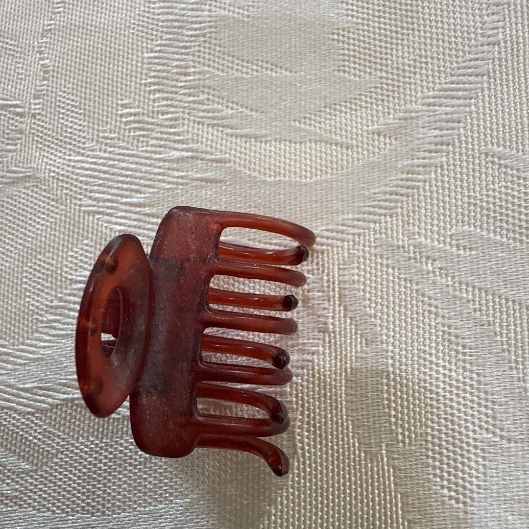 コンプレックスビズ 飾り付き赤いヘアクリップセット コンプレックスビズ 飾り付き赤いヘアクリップセット