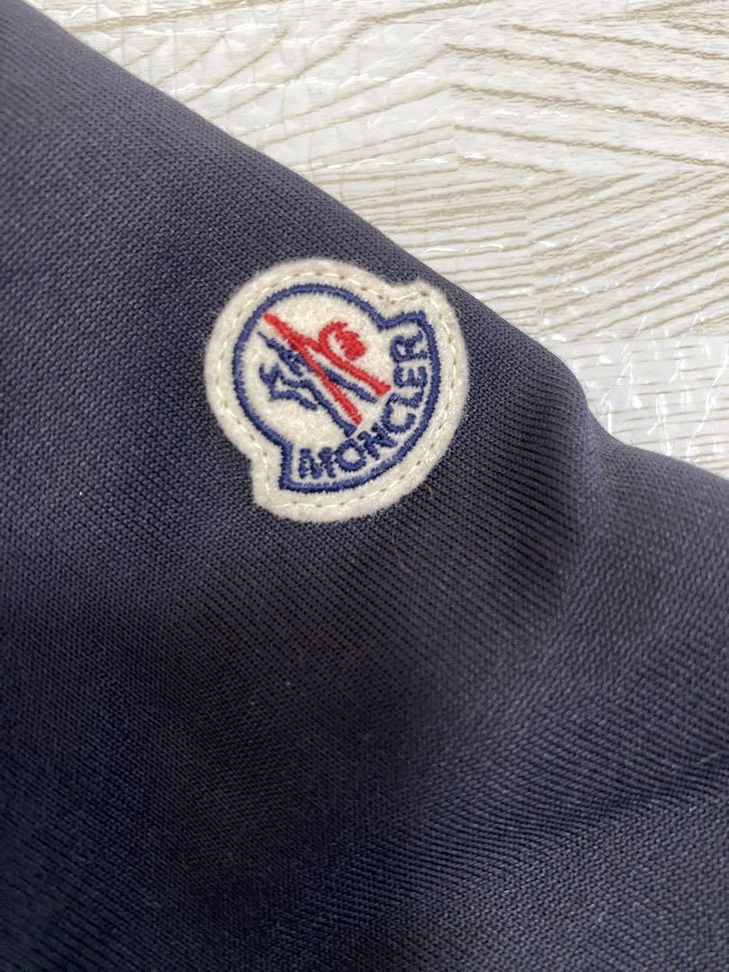 MONCLER モンクレール フード付きパーカー 黒