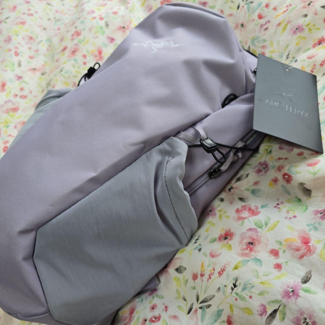 新品 アークテリクス mantis16 velocity 新品 アークテリクス mantis16 velocity