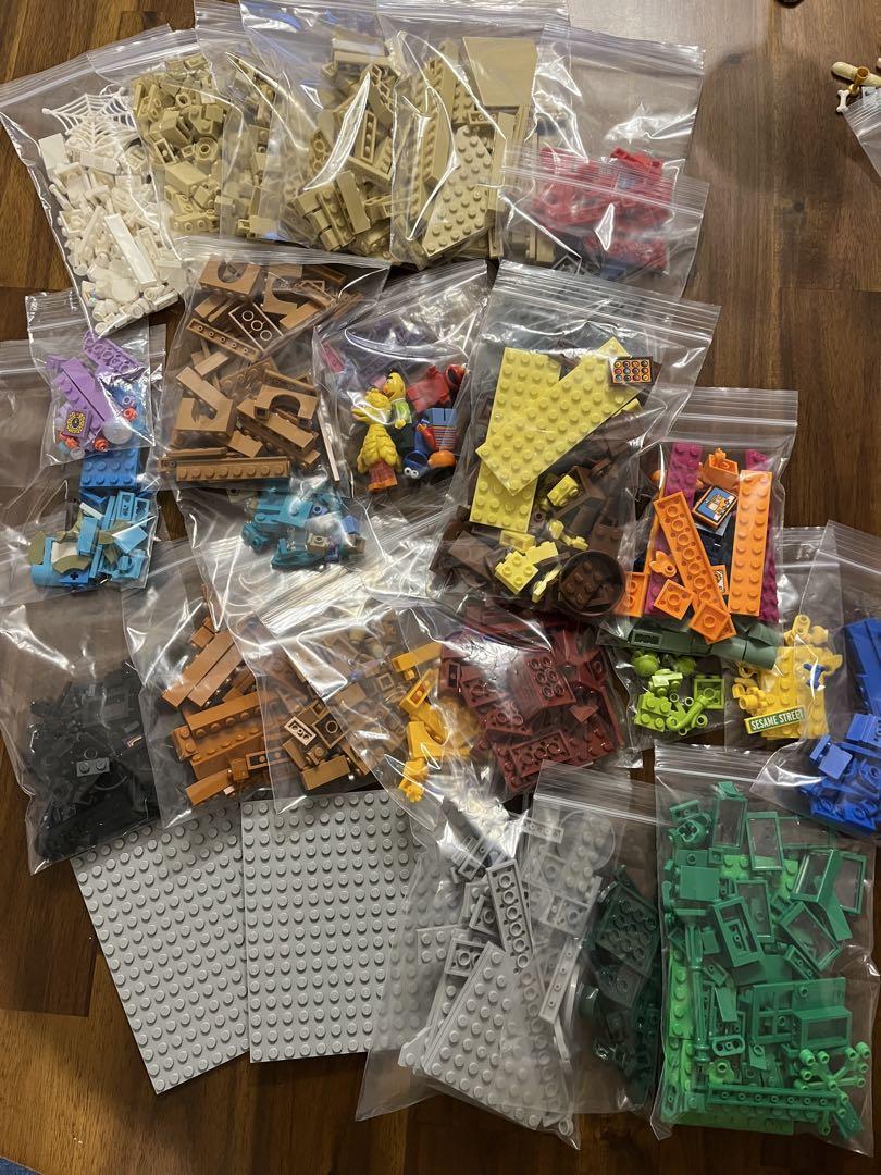 卍 LEGO
