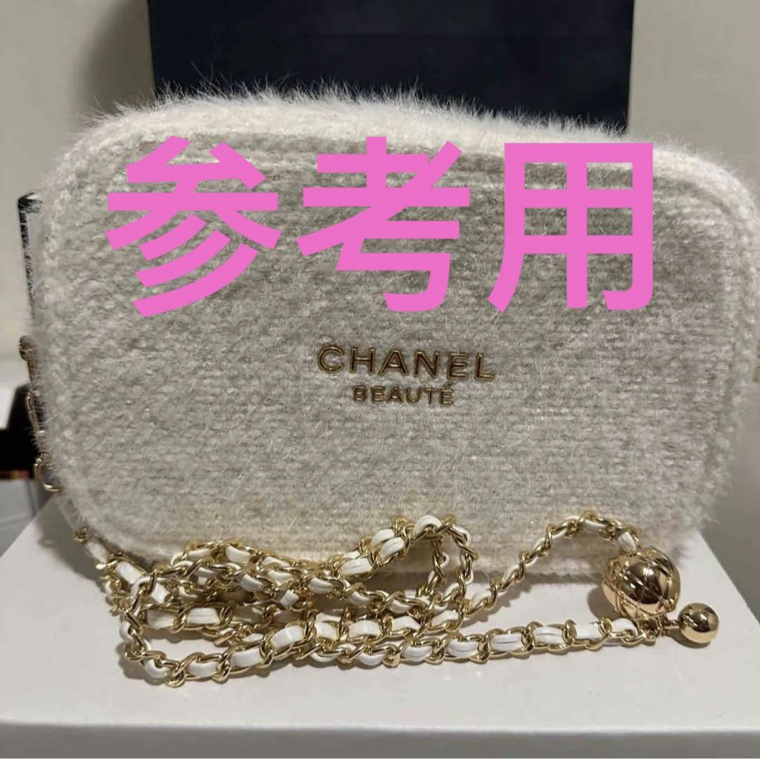 2024年クリスマス限定CHANEL ポーチ ホワイト 3点セット - メルカリ