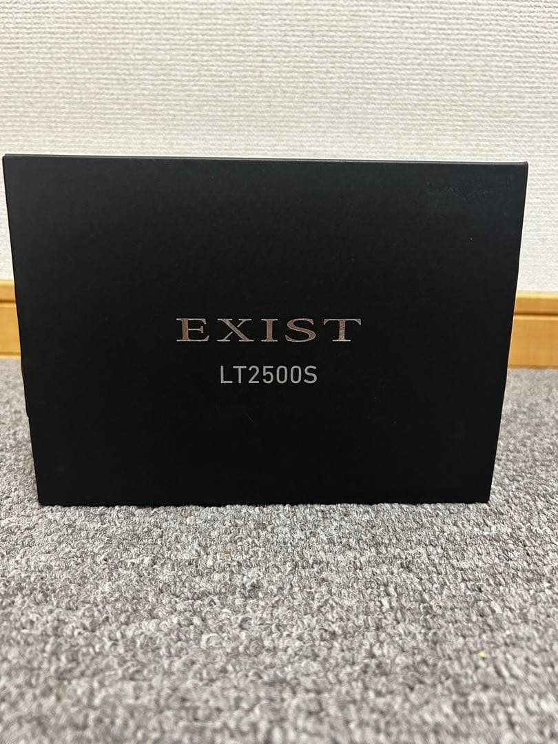 Daiwa EXIST LT2500S スピニングリール目立った傷や汚れなし