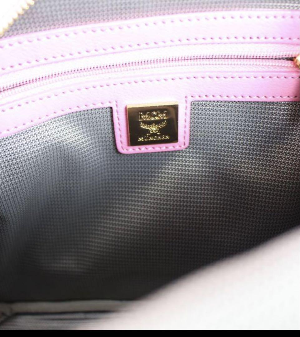 MCM ピンク ロゴリュック
