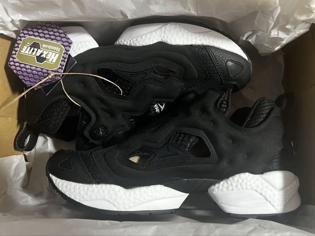 Reebok Instapump Fury ブラック/ホワイト　リーボック