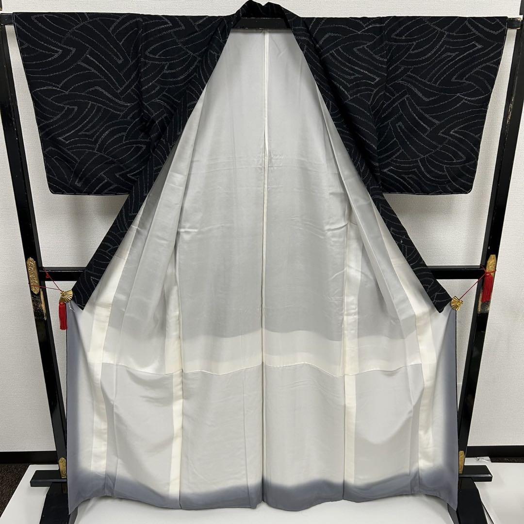 紬 着物 正絹 黒地に粋な絣 着物 U-5828 着物・浴衣