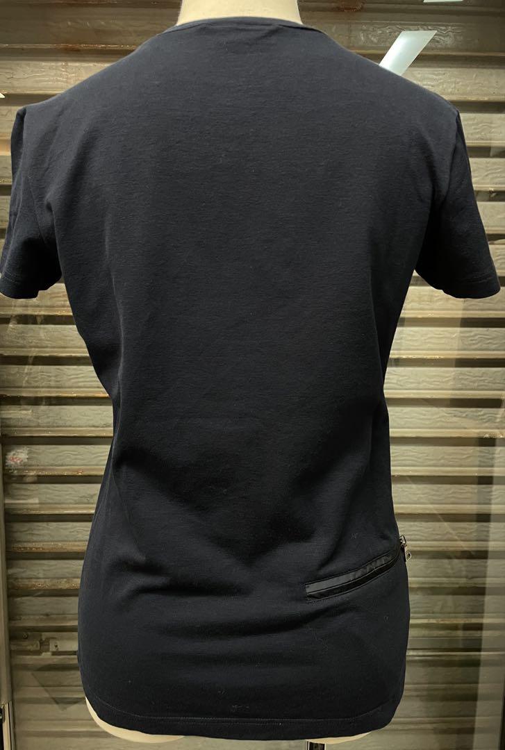 【匿名配送】PRADAプラダ　Tシャツ ❤︎