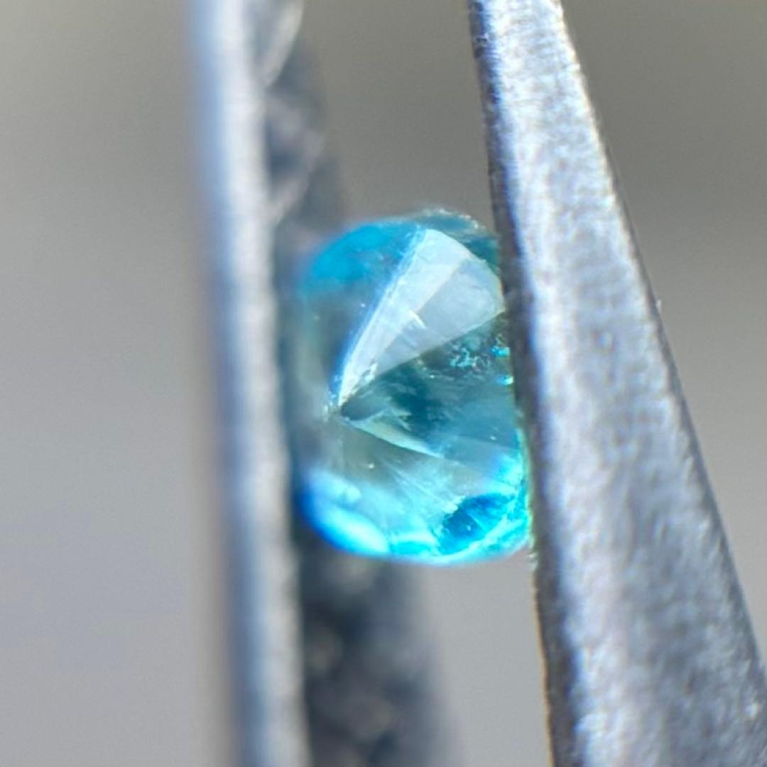 ネオン感⭕️ブラジル産パライバトルマリン 1.9mm ラウンド ルース