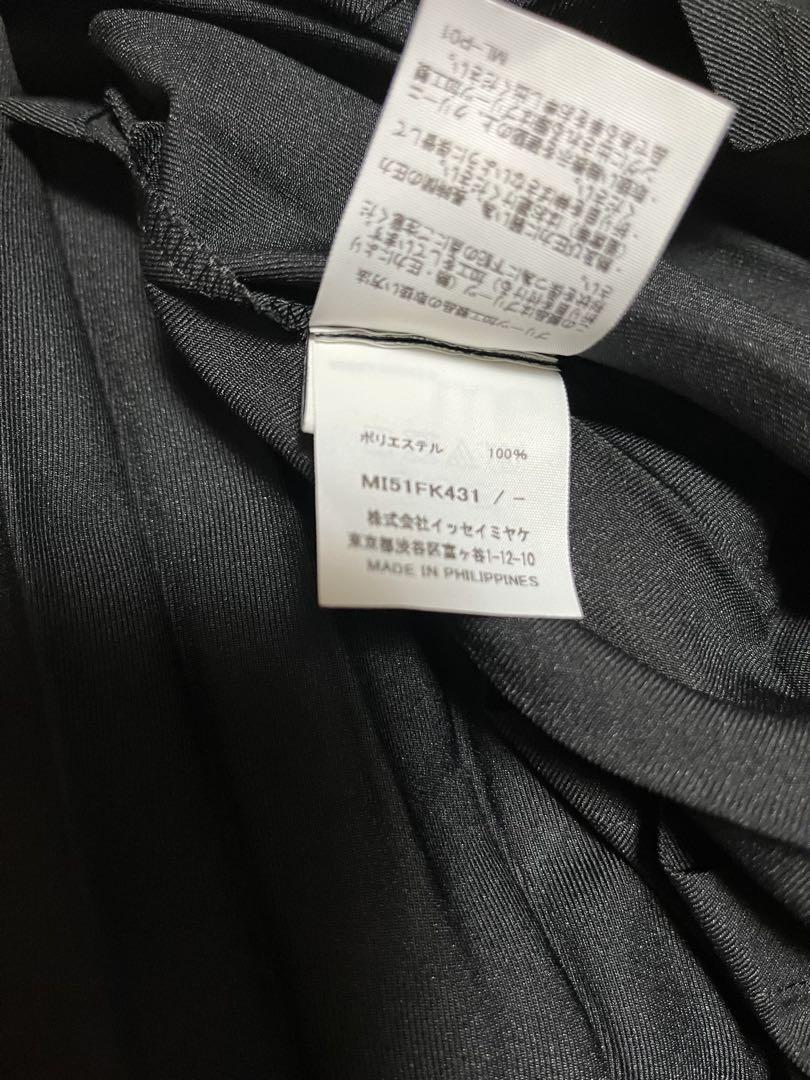 meイッセイミヤケ トップス 今年1月発売⭕️新品 未使用⭕️最終値下げ中