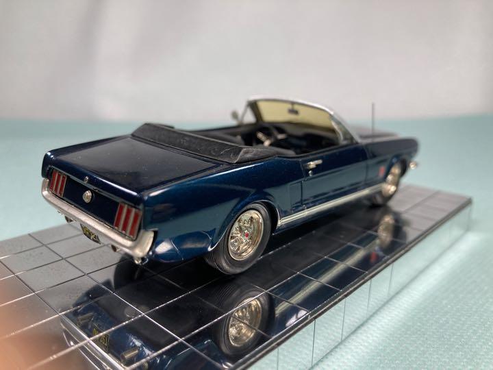 HECO １／４３　フォード　マスタング　カブリオレ　１９６６年　８５／２００ HECO 1／43 フォード マスタング カブリオレ 1966年 85