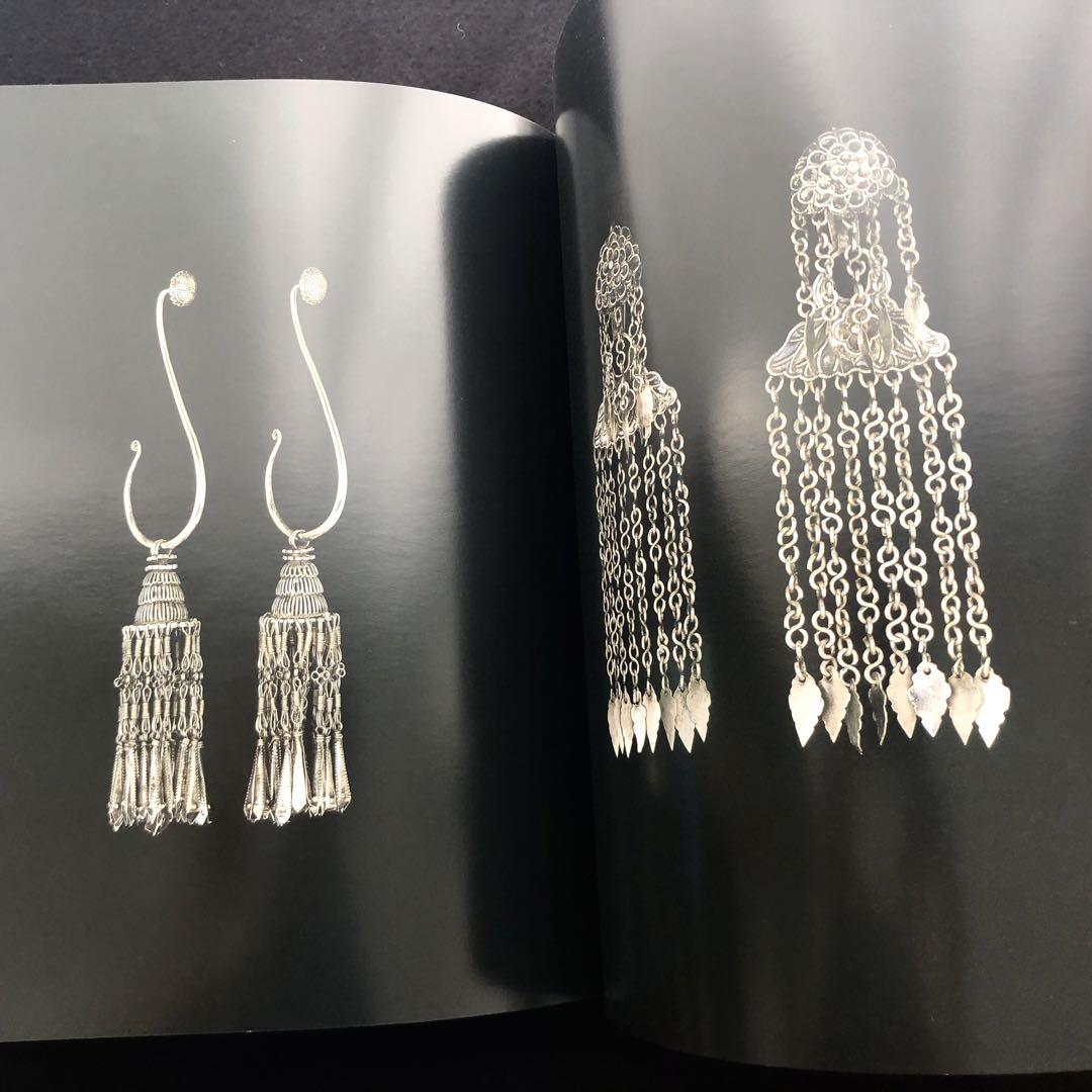 定率割引 往復 イヤリング ジェリーの世界 写真集 Orecchini etnici Skira 洋書