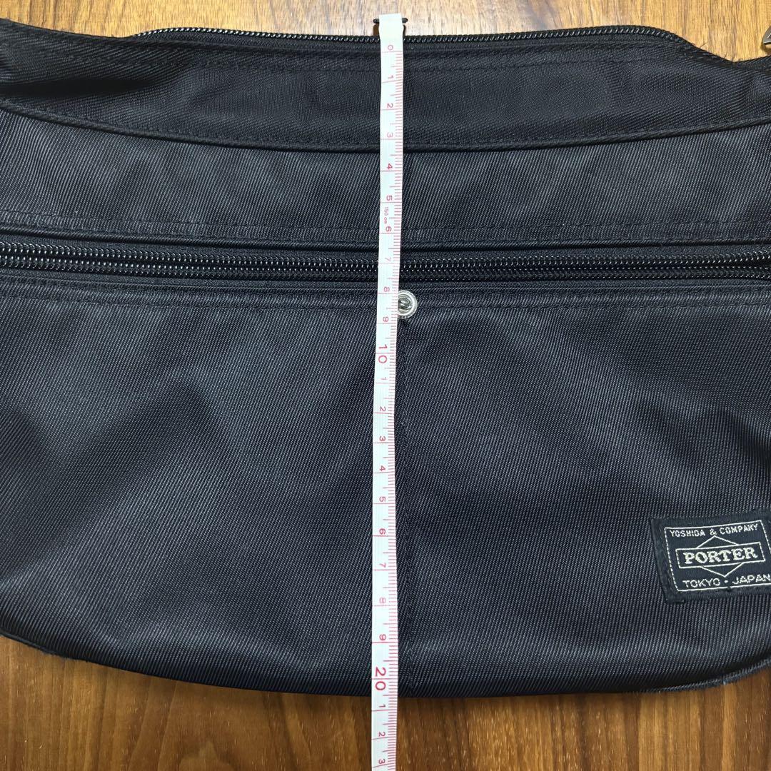PORTER ポーター 吉田カバン ショルダーバッグ 三日月型 鞄