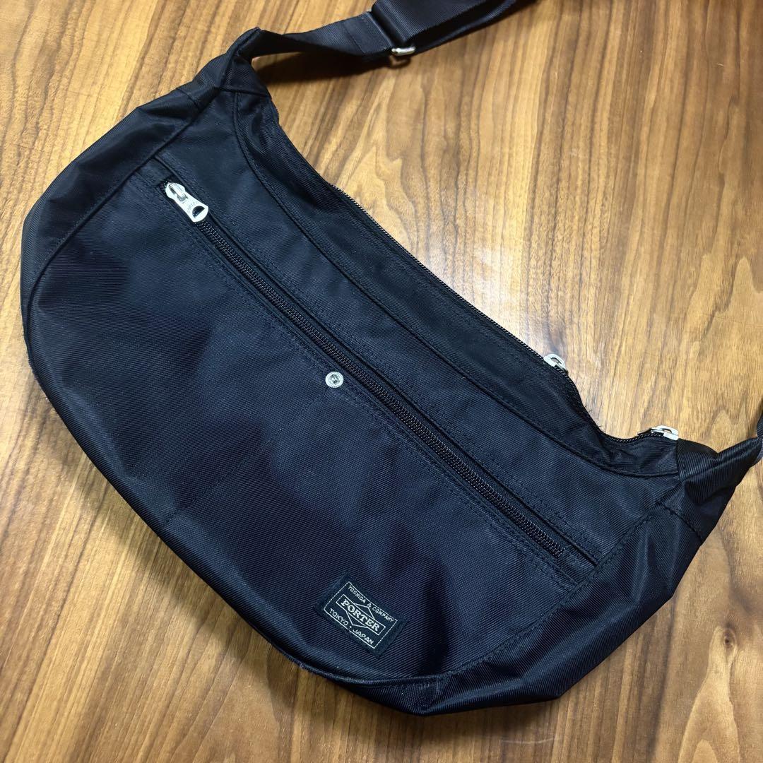 PORTER ポーター 吉田カバン ショルダーバッグ 三日月型 鞄